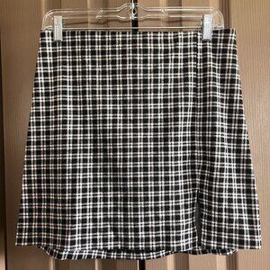 H&M Divided Black & White Plaid Skirt